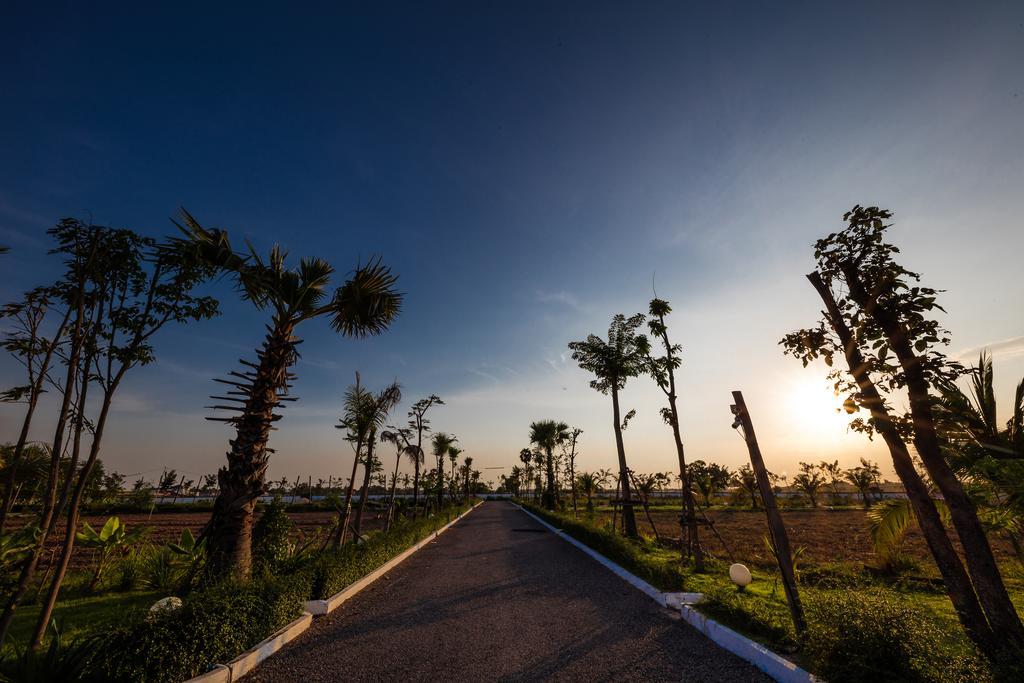 Angkor Rendezvous Hotel Siem Reap Bagian luar foto